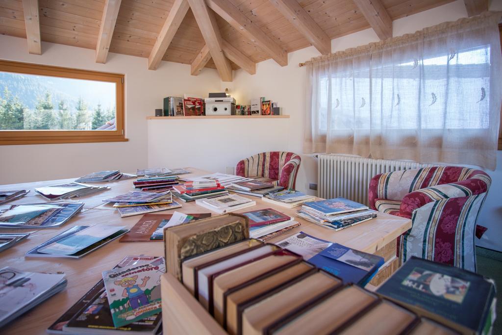 Castelir Suite Hotel Panchia Bagian luar foto