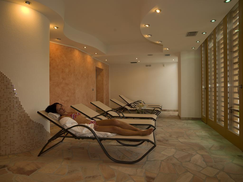 Castelir Suite Hotel Panchia Bagian luar foto