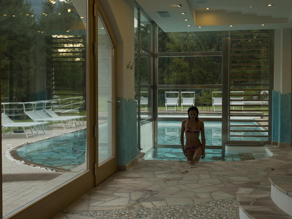 Castelir Suite Hotel Panchia Bagian luar foto